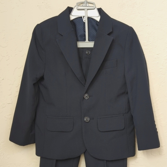 LIKE NEW Cat & Jack Toddler Boy's Navy Two Piece Black & Pants Suit Set Size 4T - Picture 5 of 16